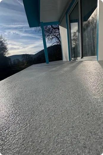 terrasses en resine pailletée et flake à Estancarbon près de Saint-Gaudens en Haute-Garonne 31